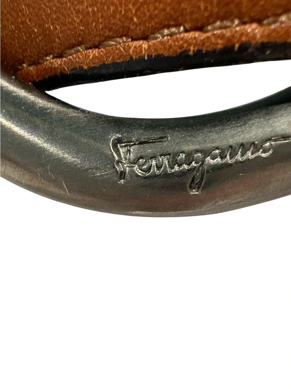 Salvatore Ferragamo - Men's Gancini Buckle Reversible leather belt. size 40